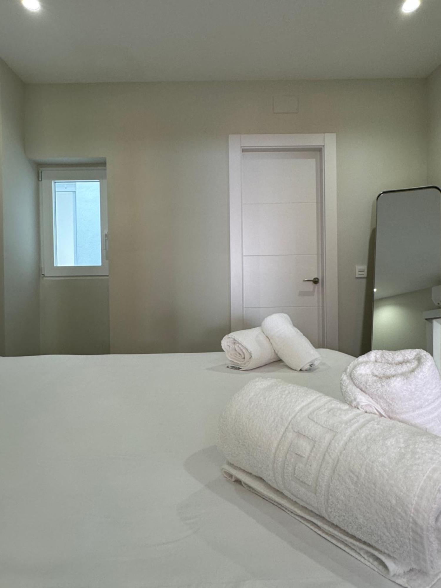Navas 202 Elegant Suite グラナダ エクステリア 写真